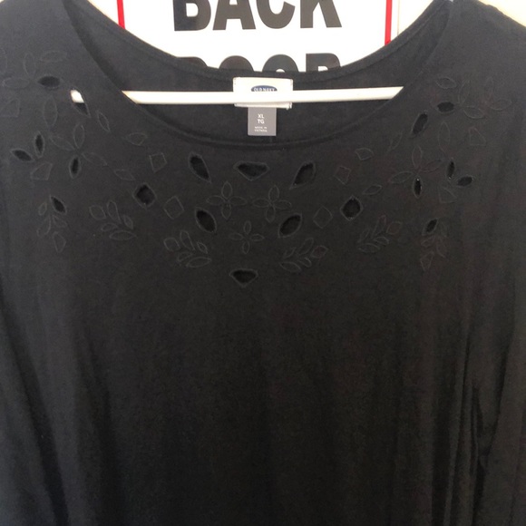 Old navy long sleeve blouse with cutouts - Picture 2 of 3